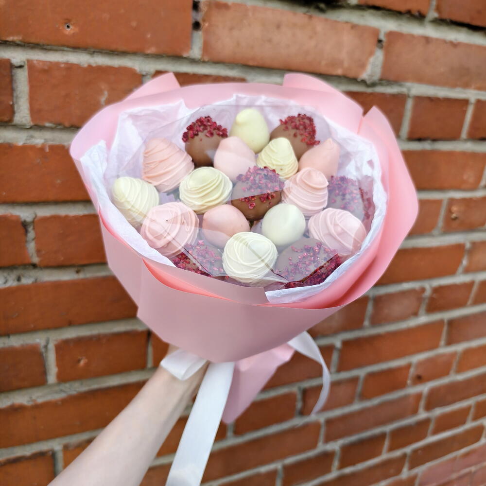 Букет из клубники в шоколаде 19-21 ягода - фото 8