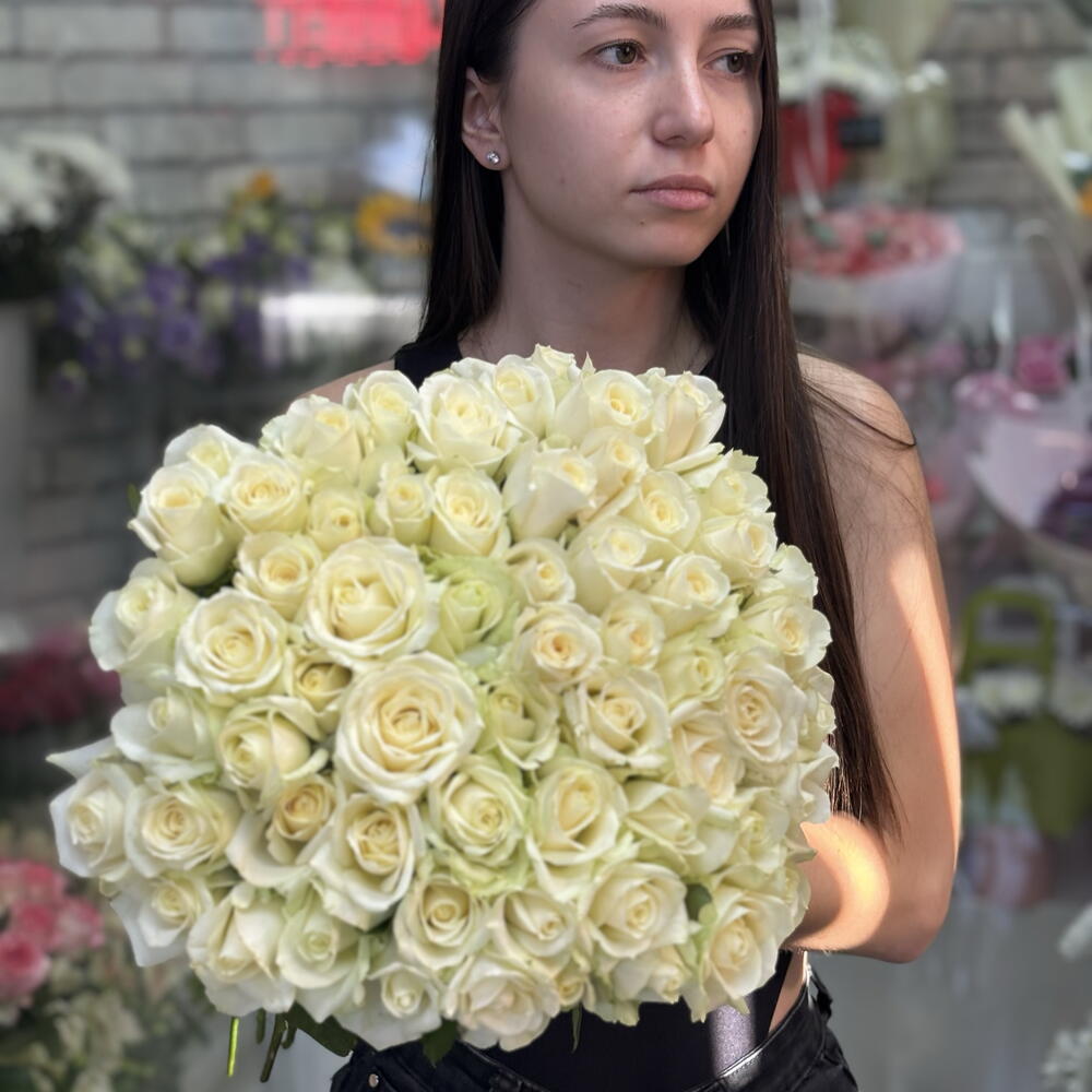 Роза белая