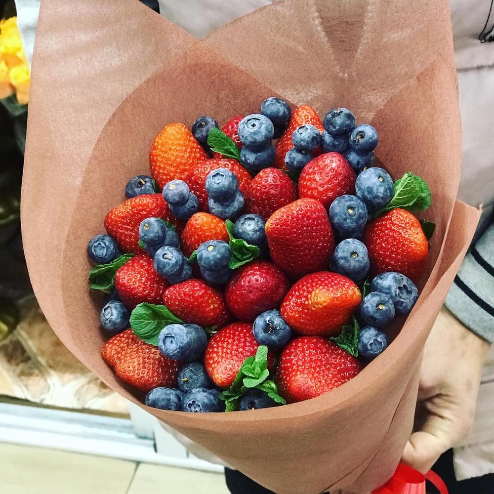 Ягодный десерт