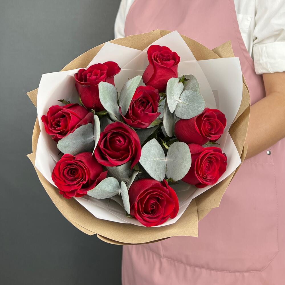 Букет роз. Красные Розы 9 шт и Эвкалипт