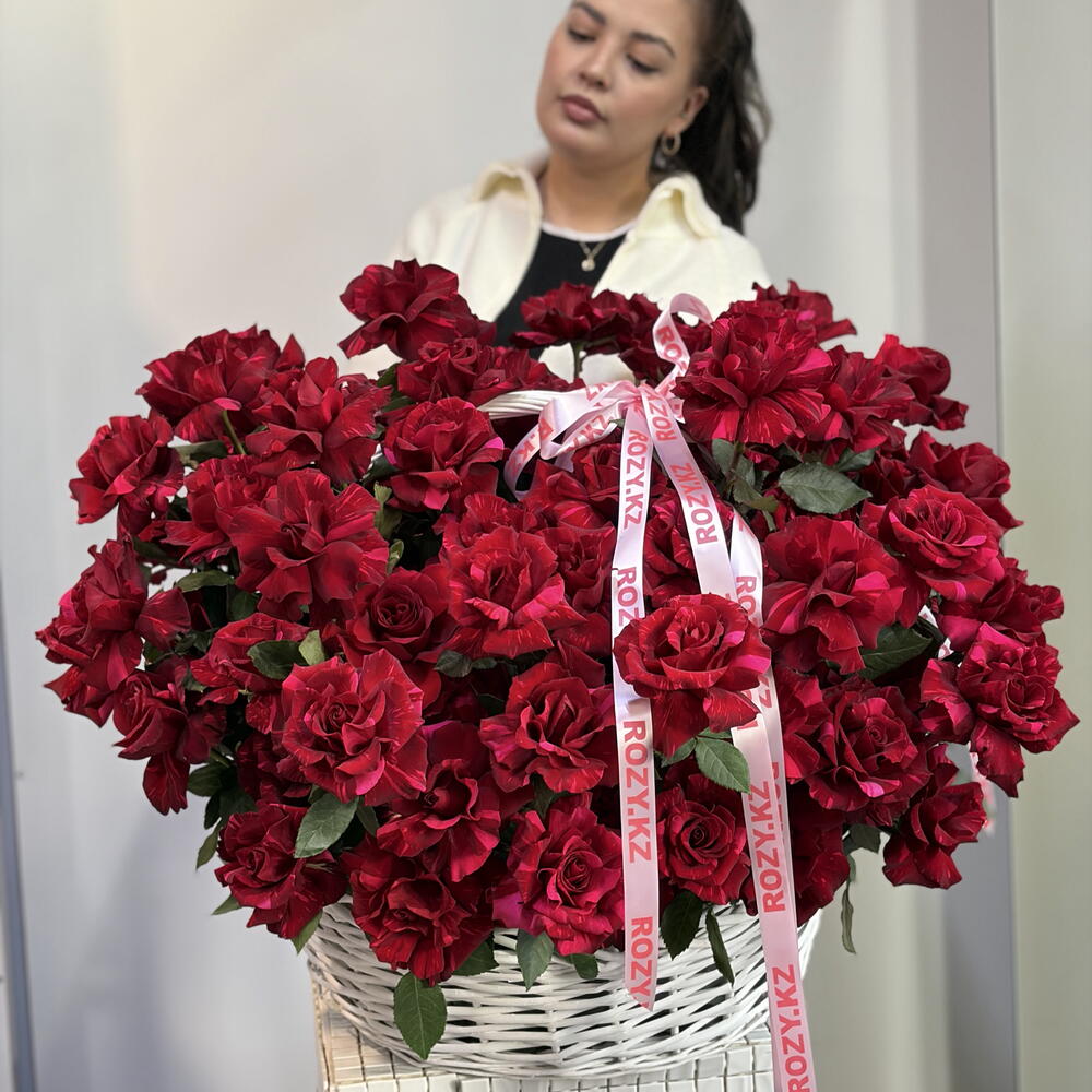101 French Roses in a basket