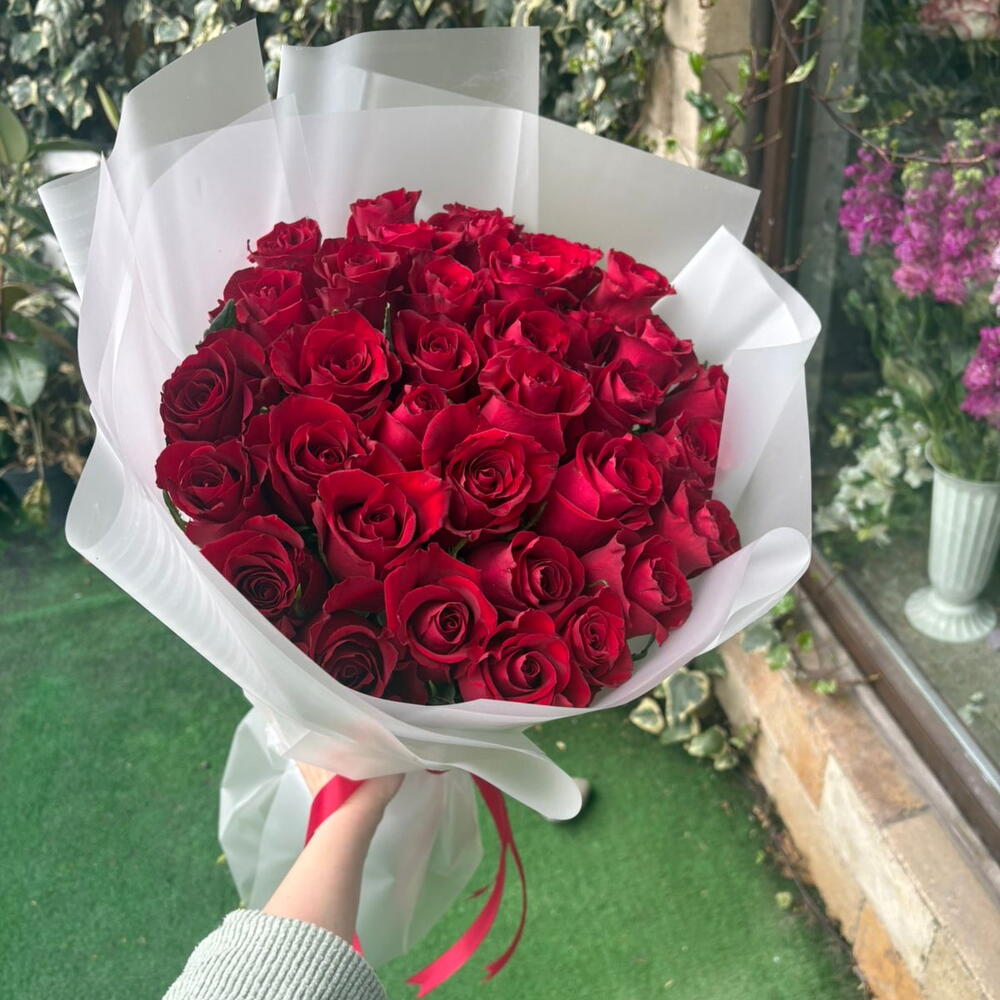 35 red rose