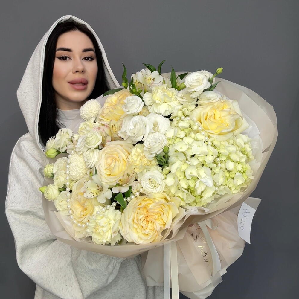 Моно букет с голландской гортензией