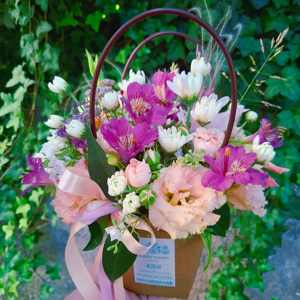 BLOSSOM TOTE