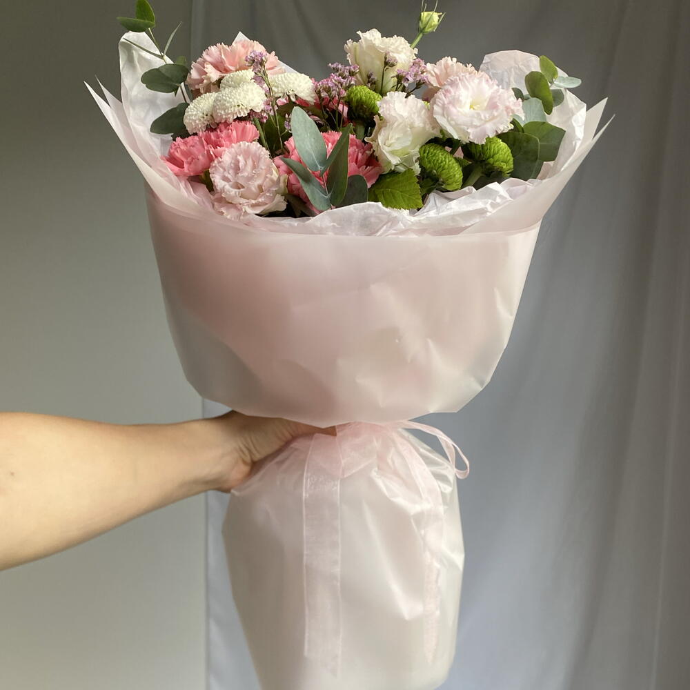 Букет с эустомами и диантусами💞