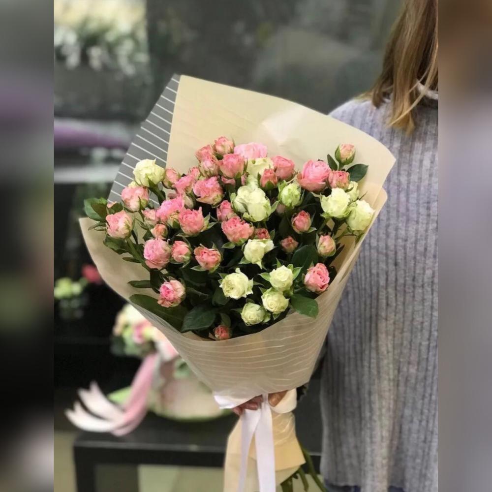 9 нежных розочек