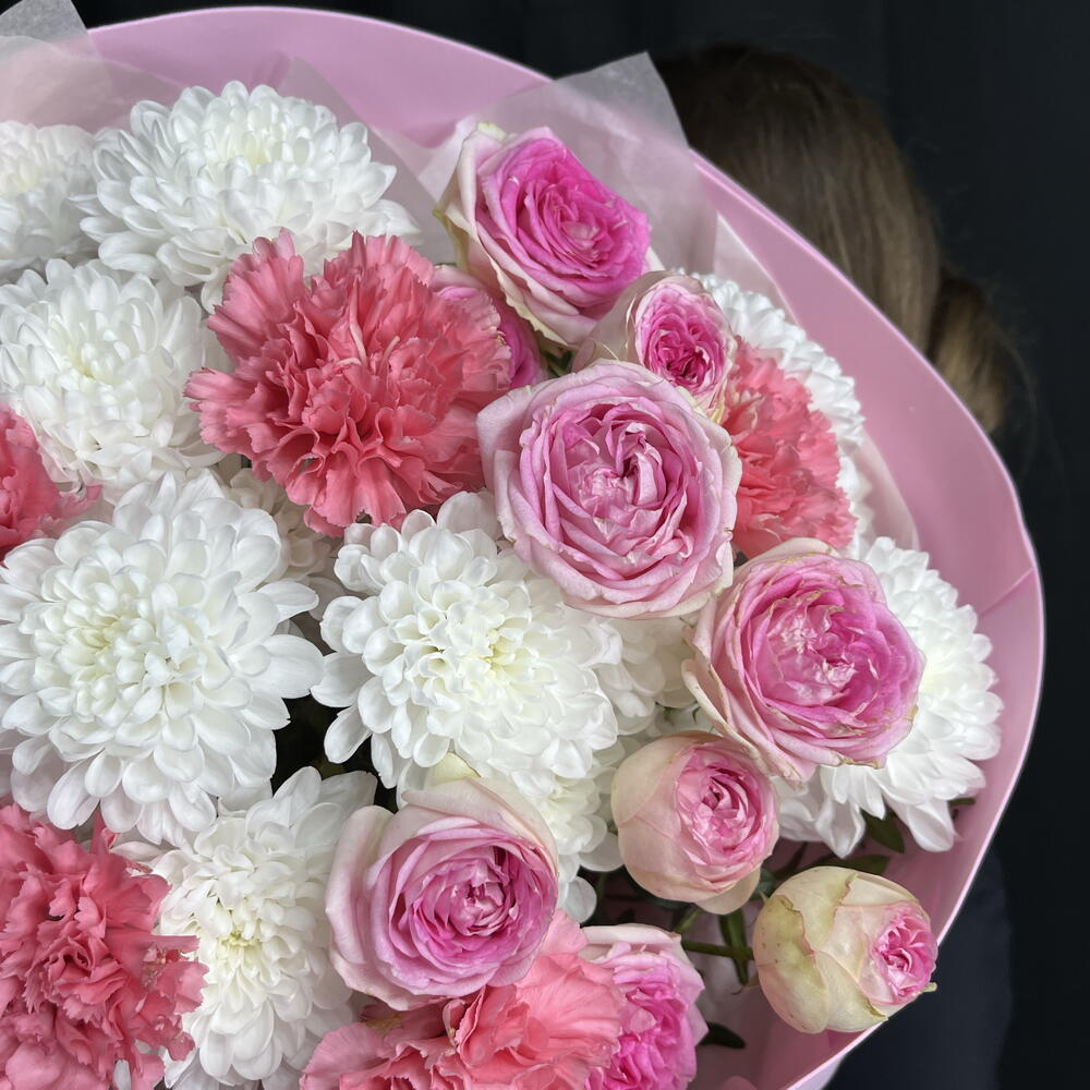 💗 Букет из стойкого состава: хризантема, диантус и кустовая роза