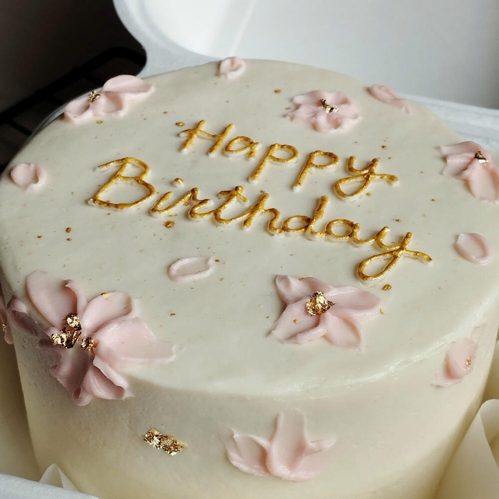 Бенто торт Нежные цветы Happy birthday на день рождения девушке, девочке