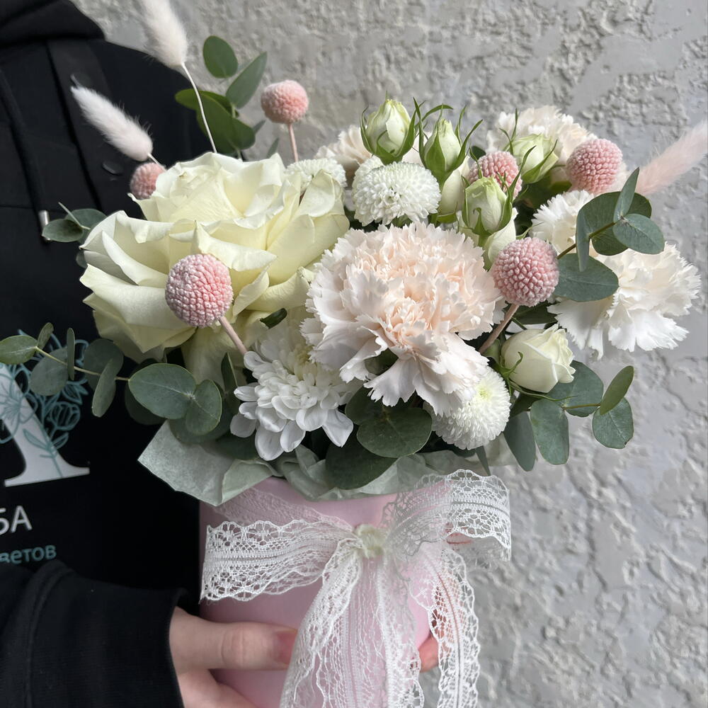 Композиция в шляпной коробке «Моей милой»