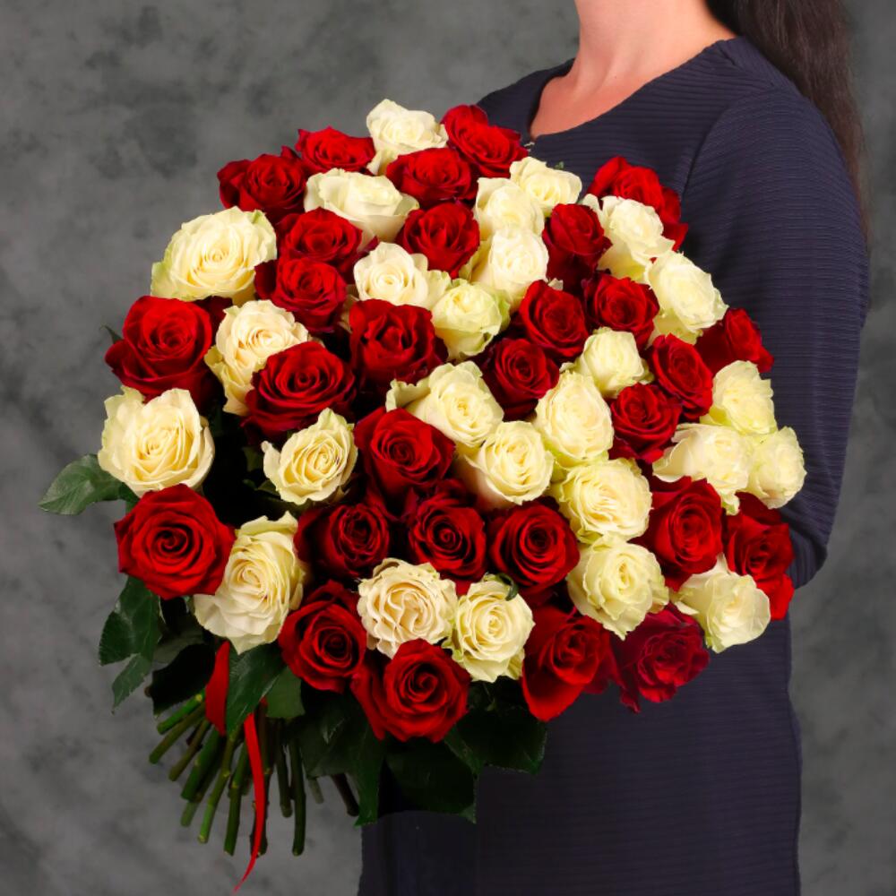 Букет 51 красная и белая роза, Flowers & Gifts Tbilisi, buy at a price