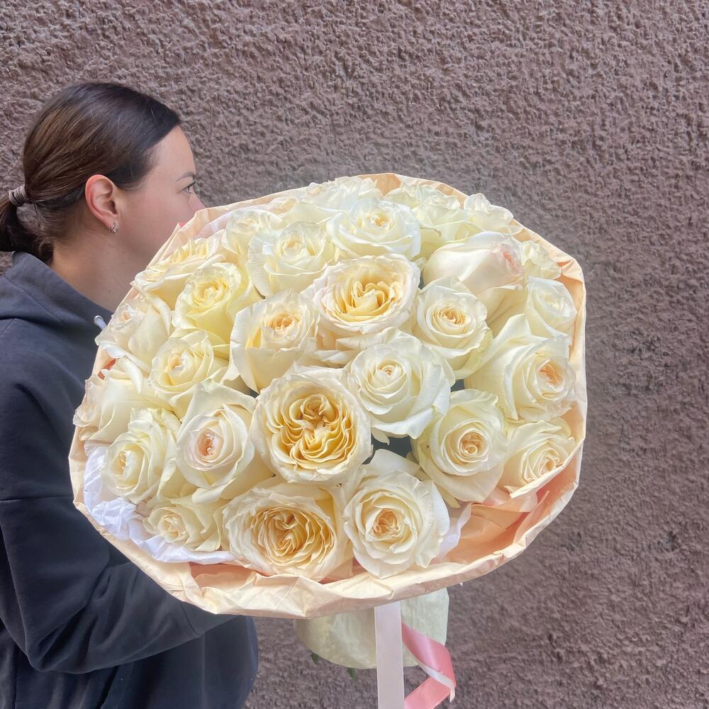 Букет из 25 садовой розы