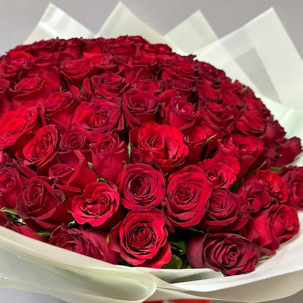 Ramo de 101 rosas rojas de 40 cm por paquete