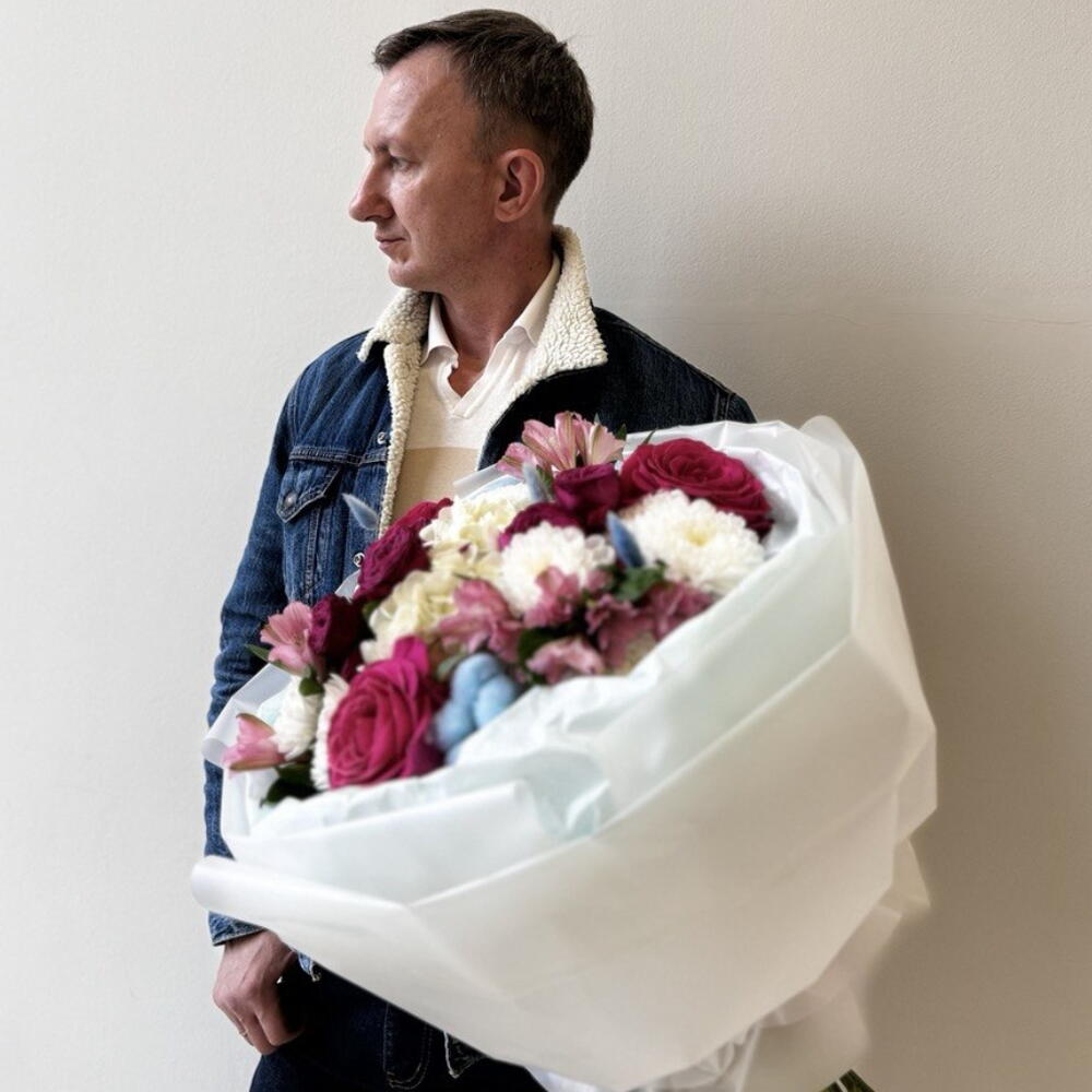 АВТОРСКИЙ букет "ГОРМОН СЧАСТЬЯ" / 
Гортензия / альстромерия /белая хризантема / букет любимой / на день рождение