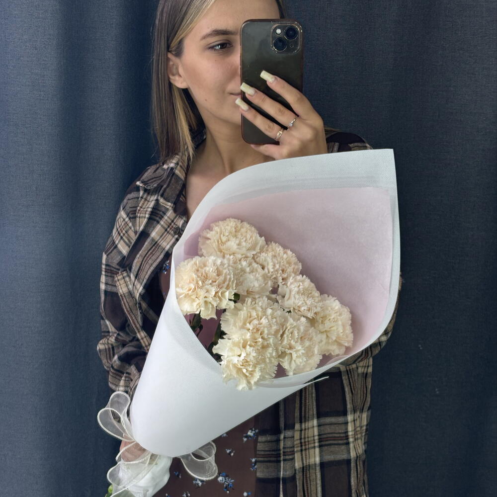 Нежный конвертик из кремовых диантусов 🍨🫶🏻