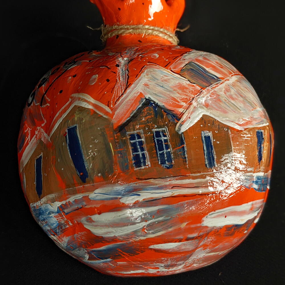 Artistic statuette "Orange city"