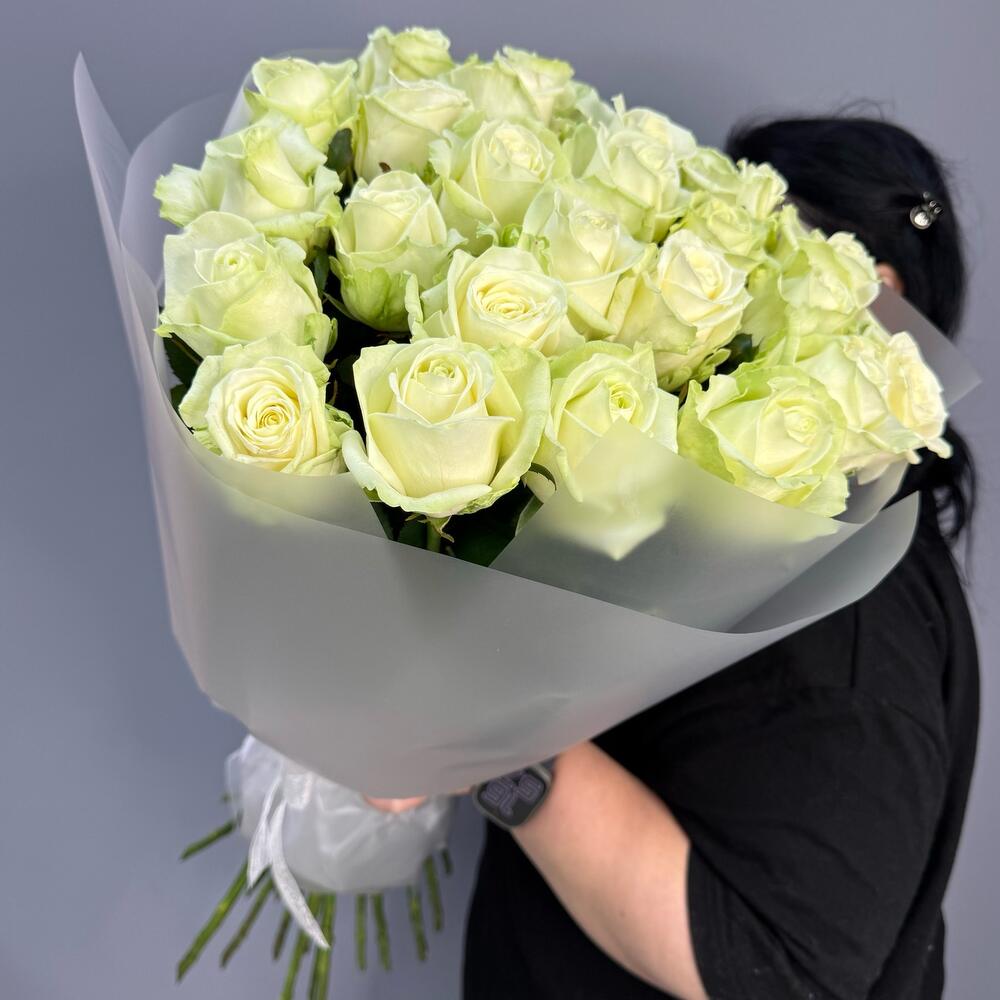 Букет из 25 белых роз ♥️