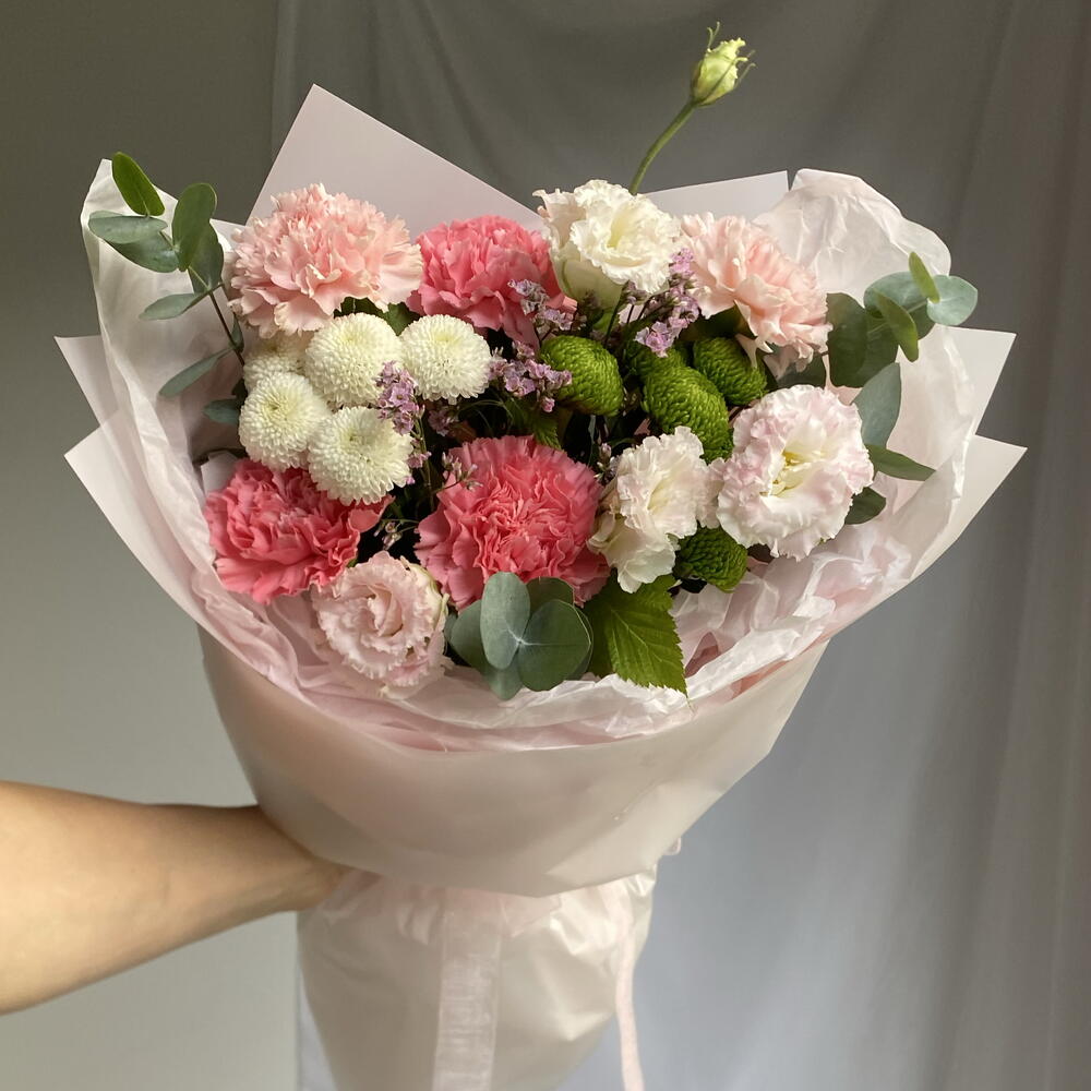 Букет с эустомами и диантусами💞