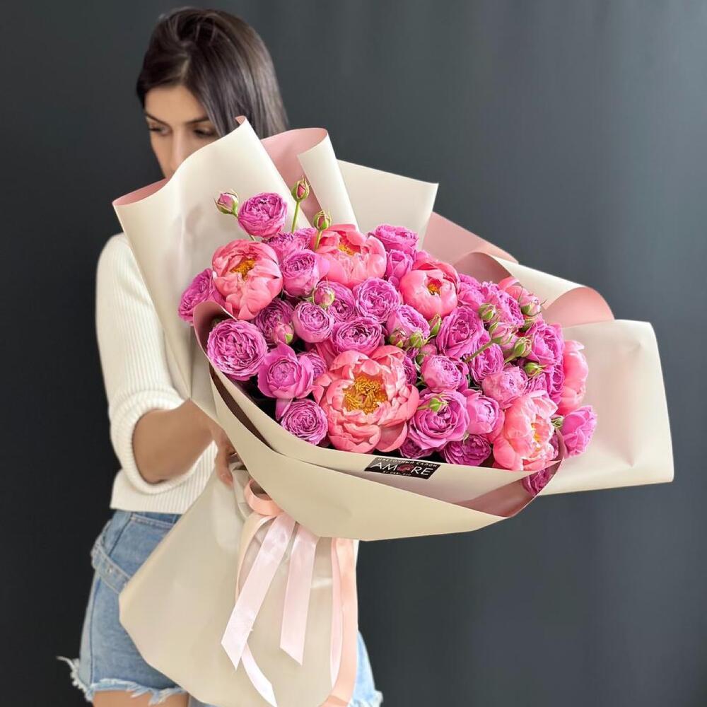 Букет пионов и пионовидных розы 🌹
