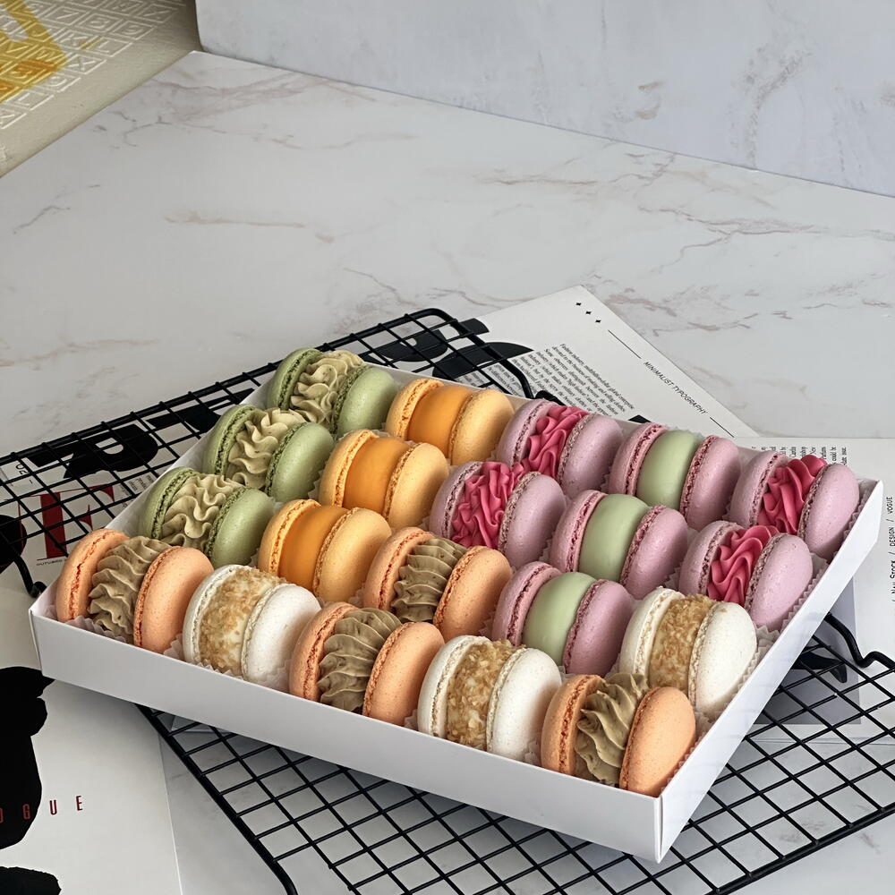 Ассорти  макарон 20 шт