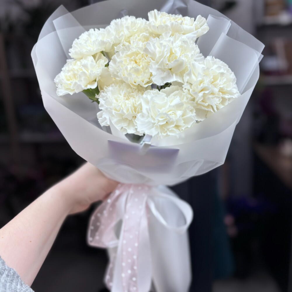 Моно из белых диантусов