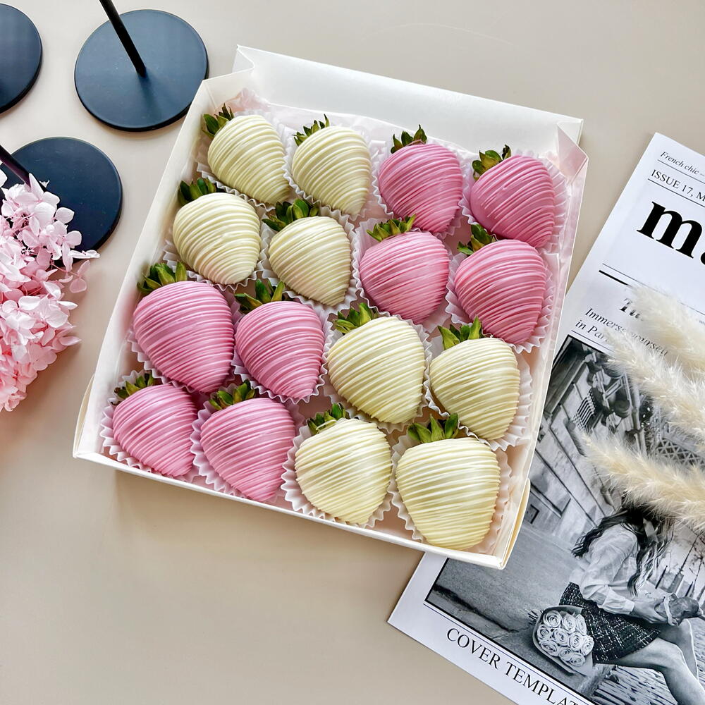 🔥 ХИТ! Клубника в шоколаде бело-розовый набор + подарок от Vivienne Sabo — румяна MACARON 16-20 ягод