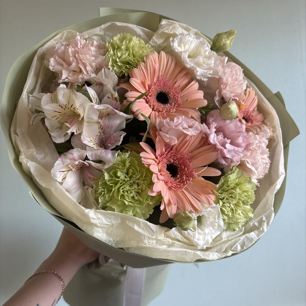 Букет из герберы/эустомы/диантуса💕💐