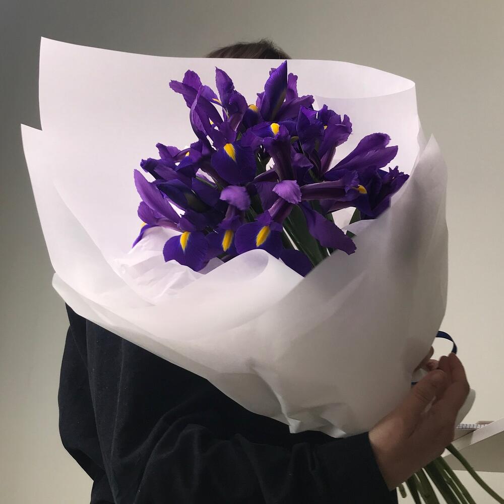 Охапка ирисов, L
