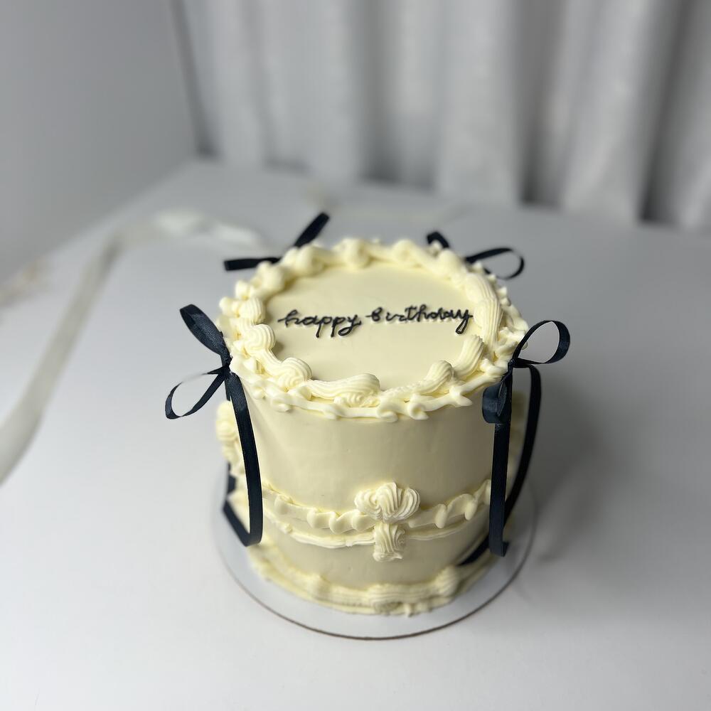 Торт happy birthday