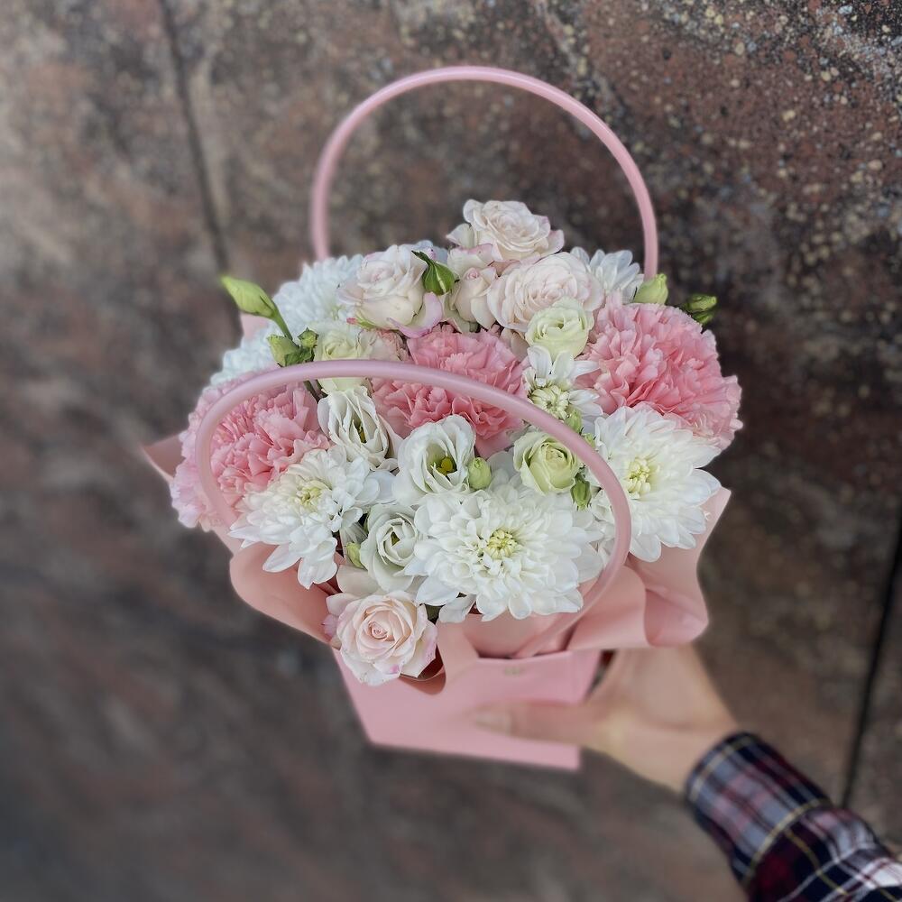 Нежное прикосновение 🩷