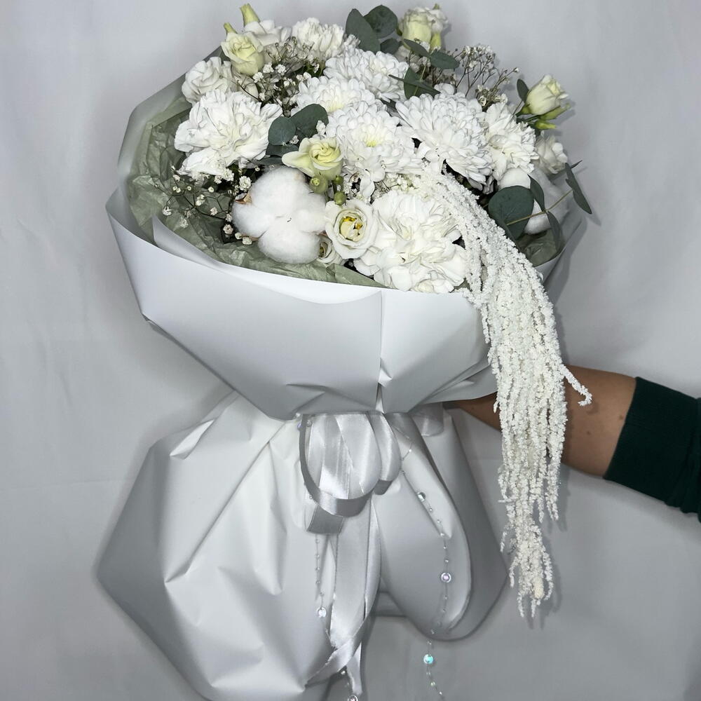 Bouquet of chrysanthemums, lisianthus, cotton and amaranthus with eucalyptus
