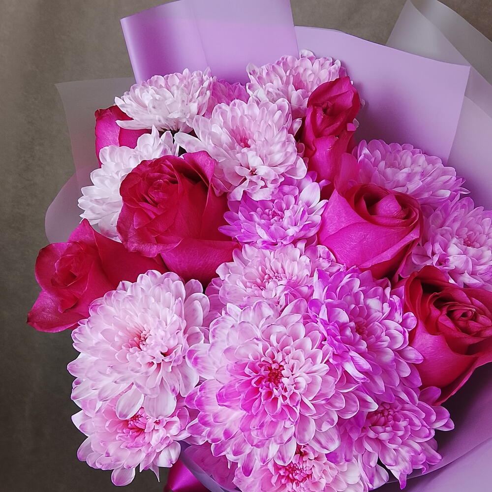 💗розы алые с хризантемой