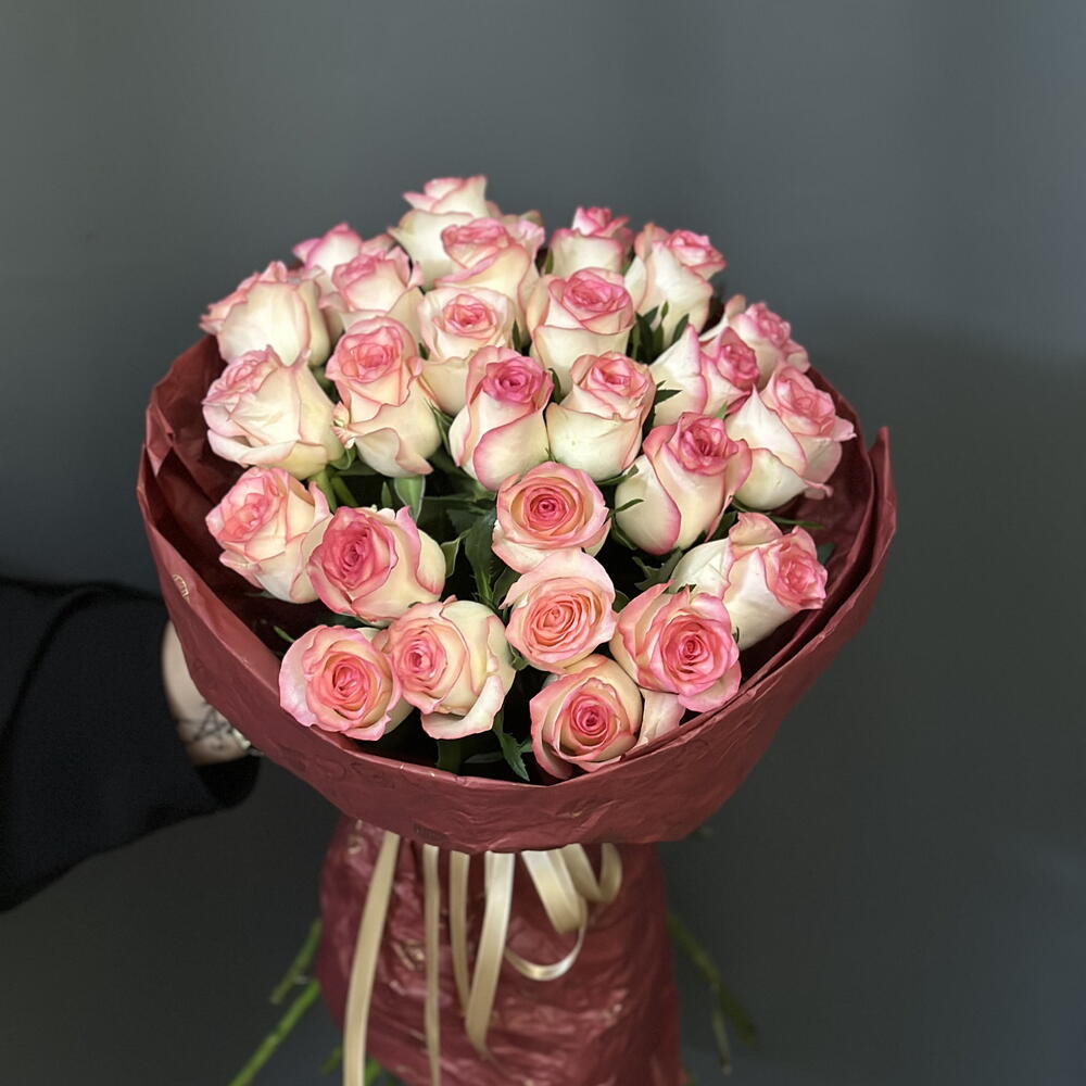Роза Джумилия 25 шт