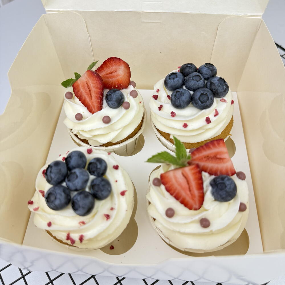 «Ягодное настроение» — Assorted Box | 4 шт