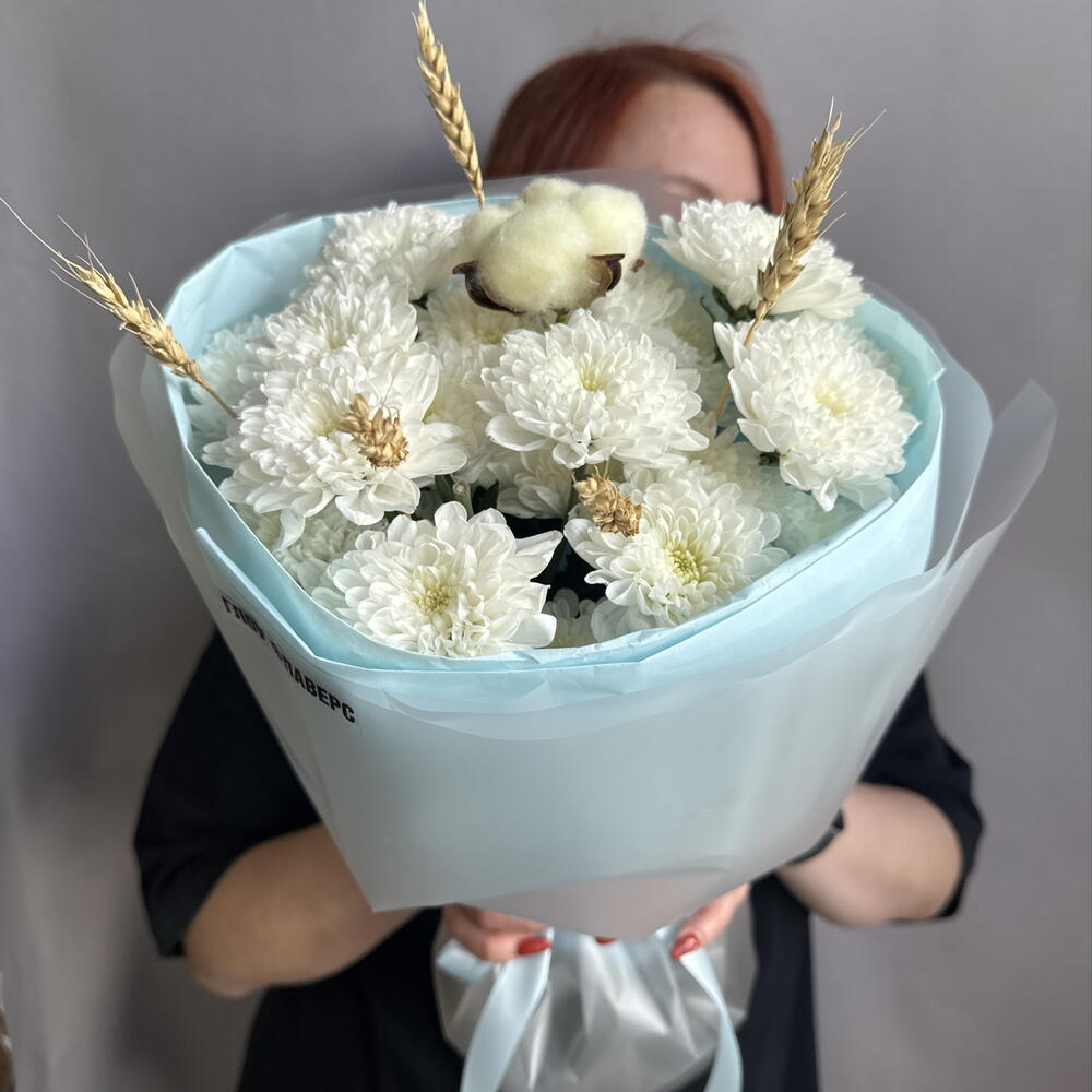Букет цветов из хризантемы кустовой