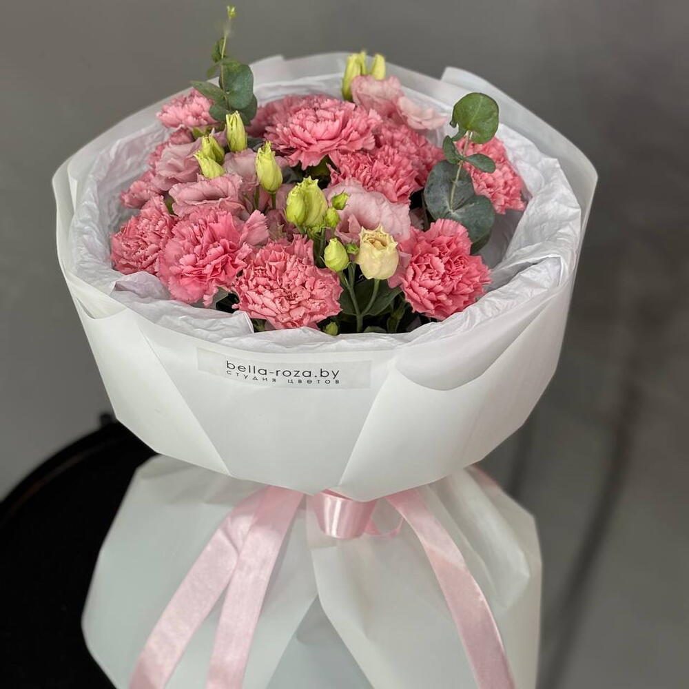 Кружевные диантусы и эустома 💕