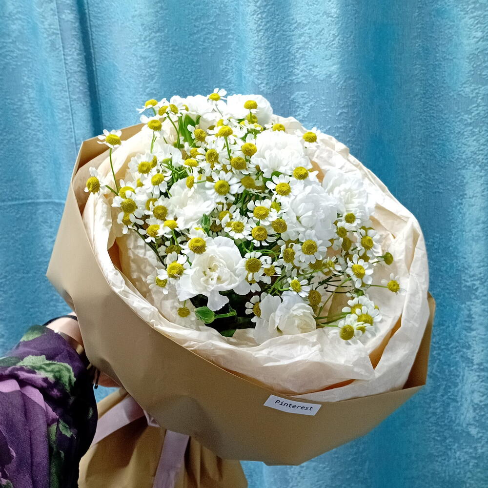 Букет с ромашками