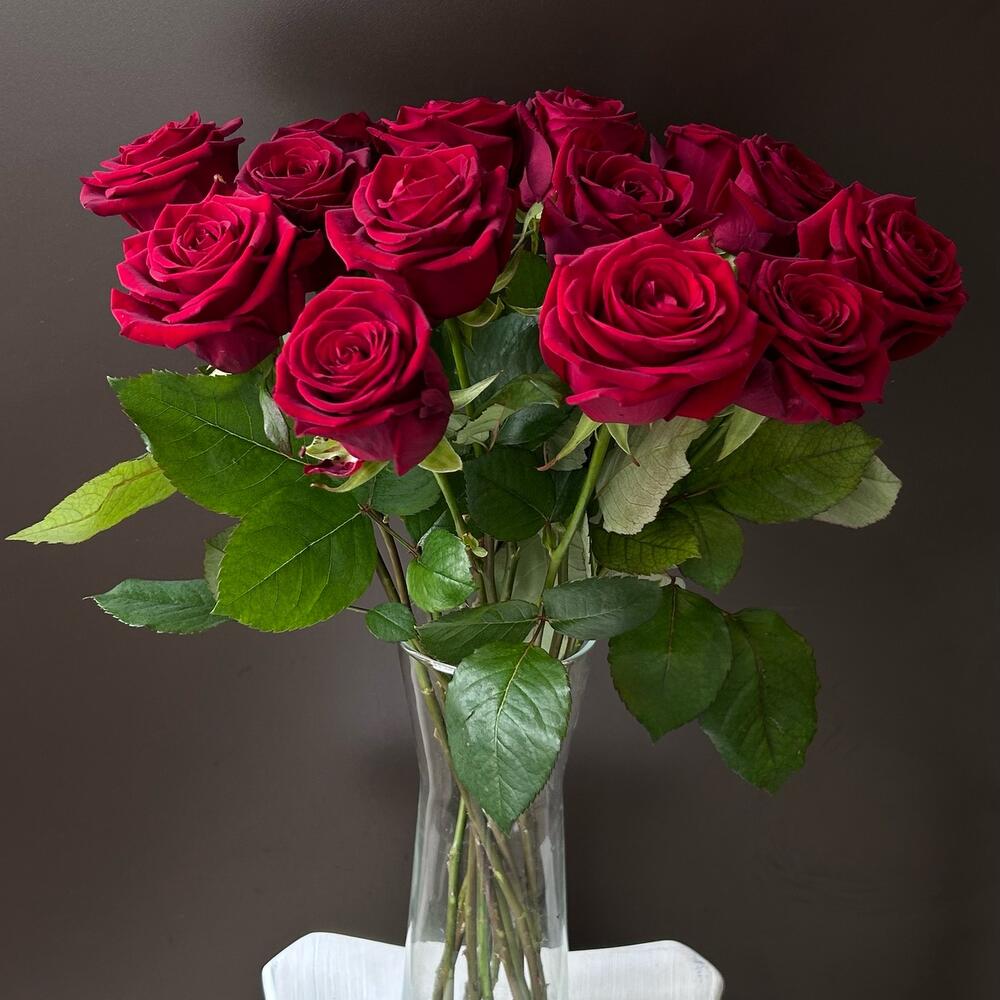 Розы в вазе дома - 57 фото | Arreglos florales, Areglos florales, Arreglos de rosas