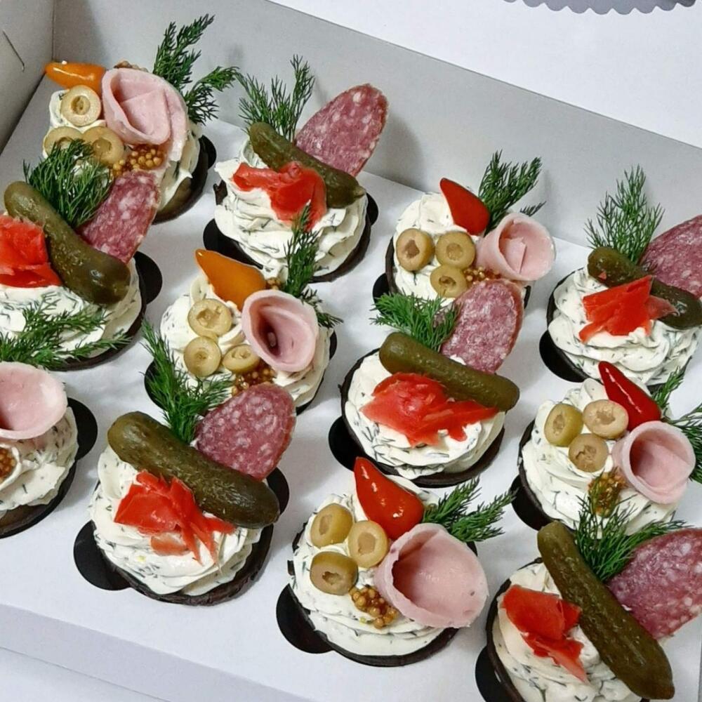Закусочные капкейки (не сладкие)мужчине, папе, брату, свёкру, дяде, парню