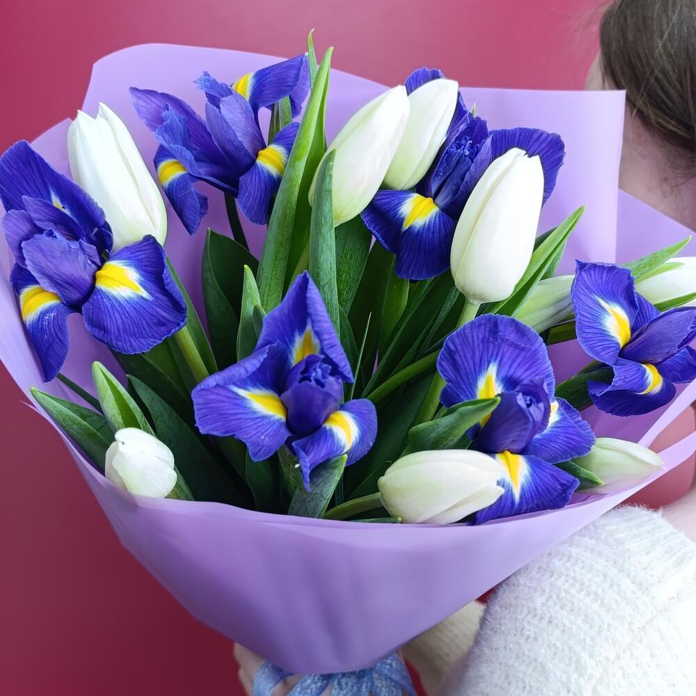 💙Белые тюльпаны с ирисами