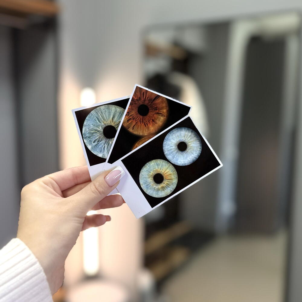 Парная фотосессия радужек глаз на два мини-снимка Polaroid
