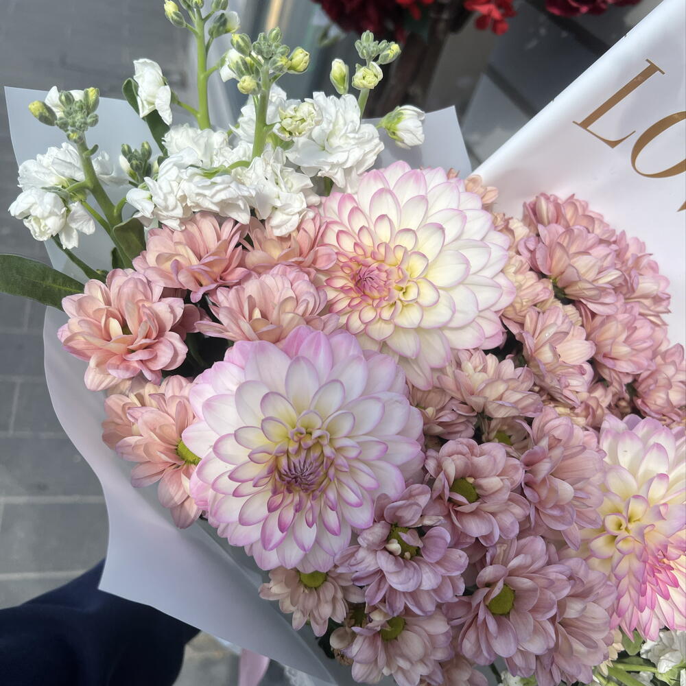 Букет с георгинами🩷