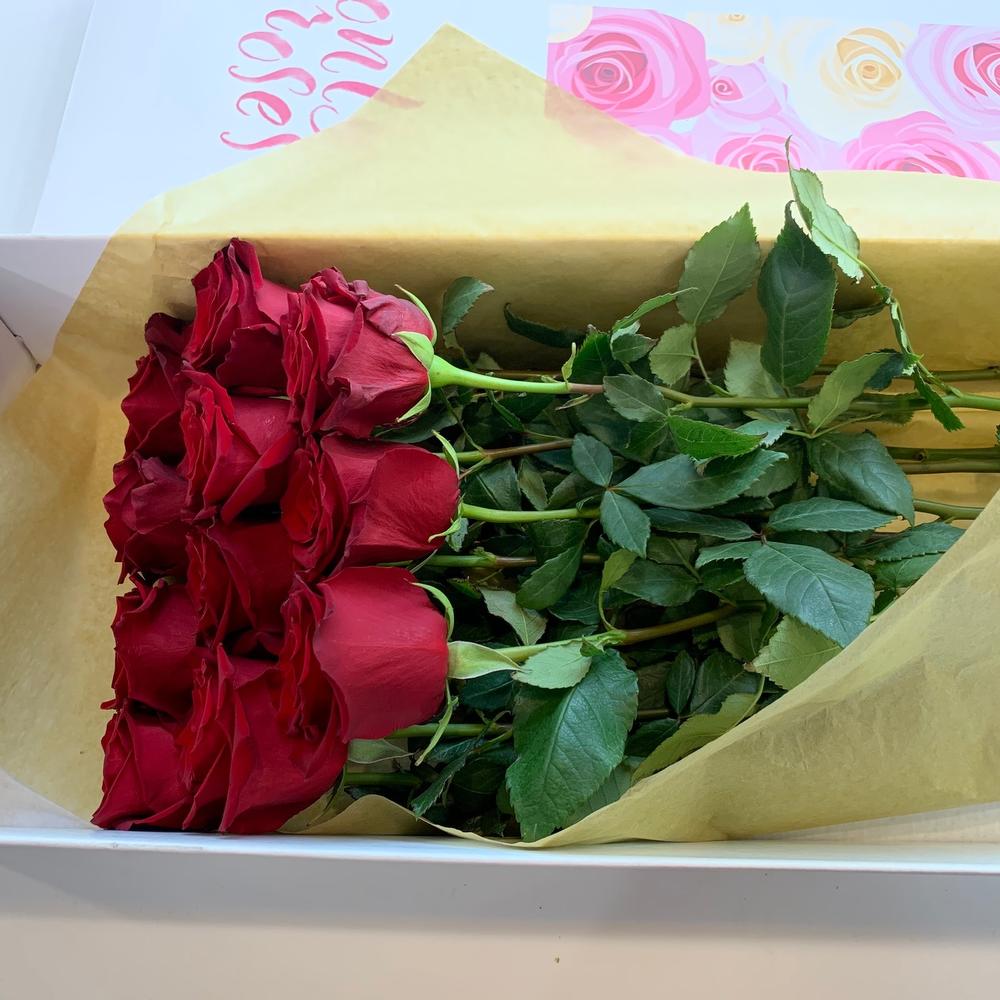 Only roses red