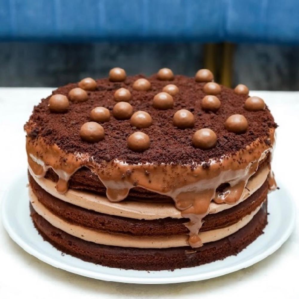 Maltesers Cake