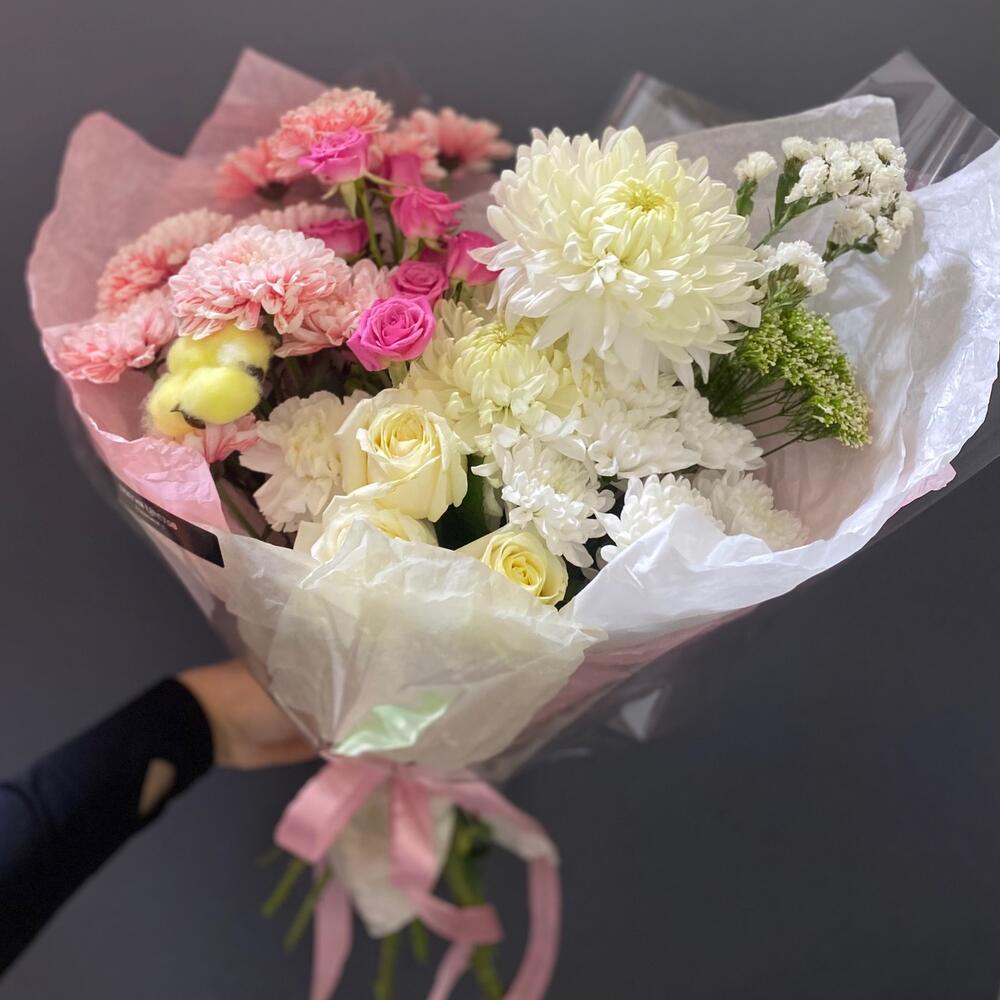 Нежнейший ассиметричный букет  НА 8 МАРТА 💐
