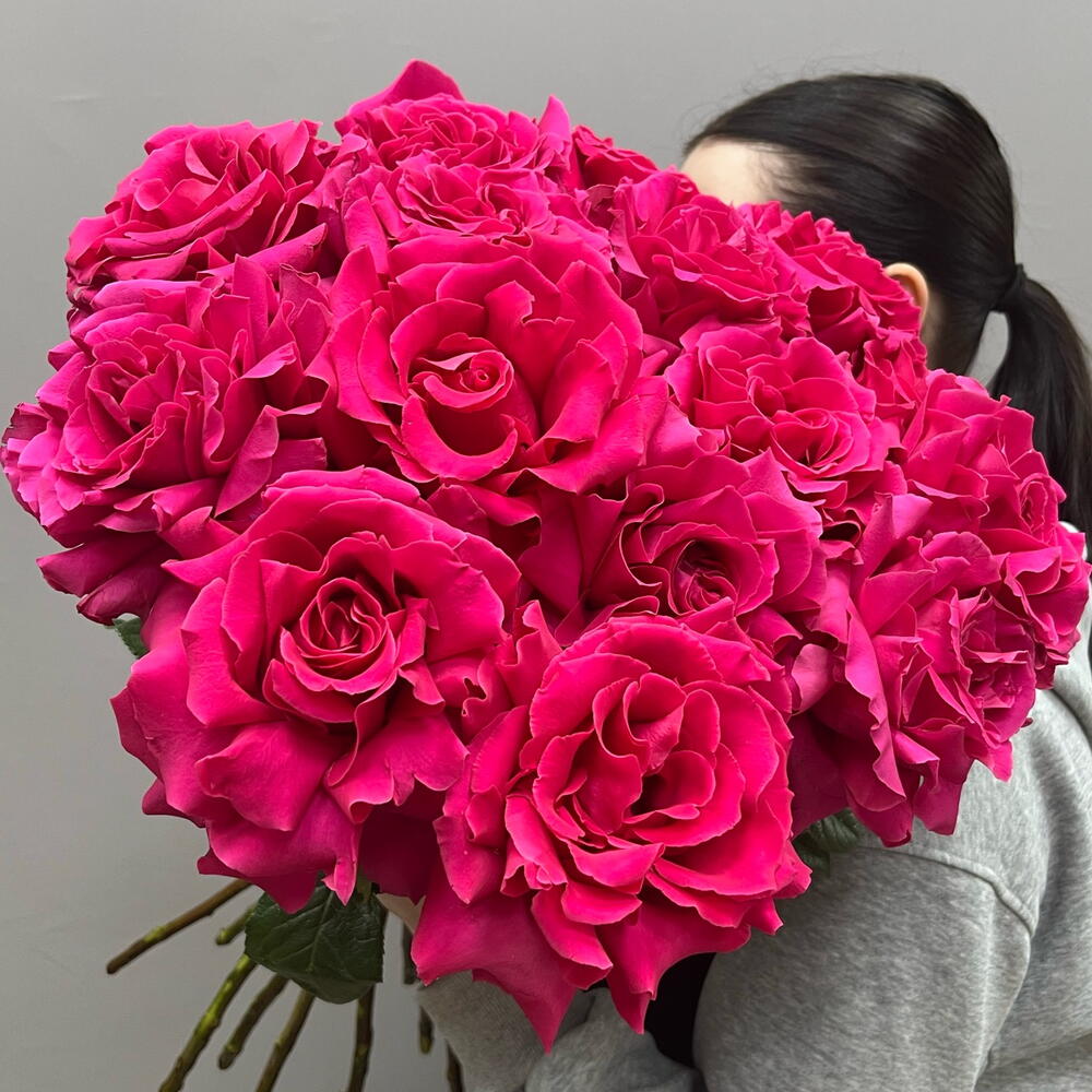 Яркое моно из французской розы 💓