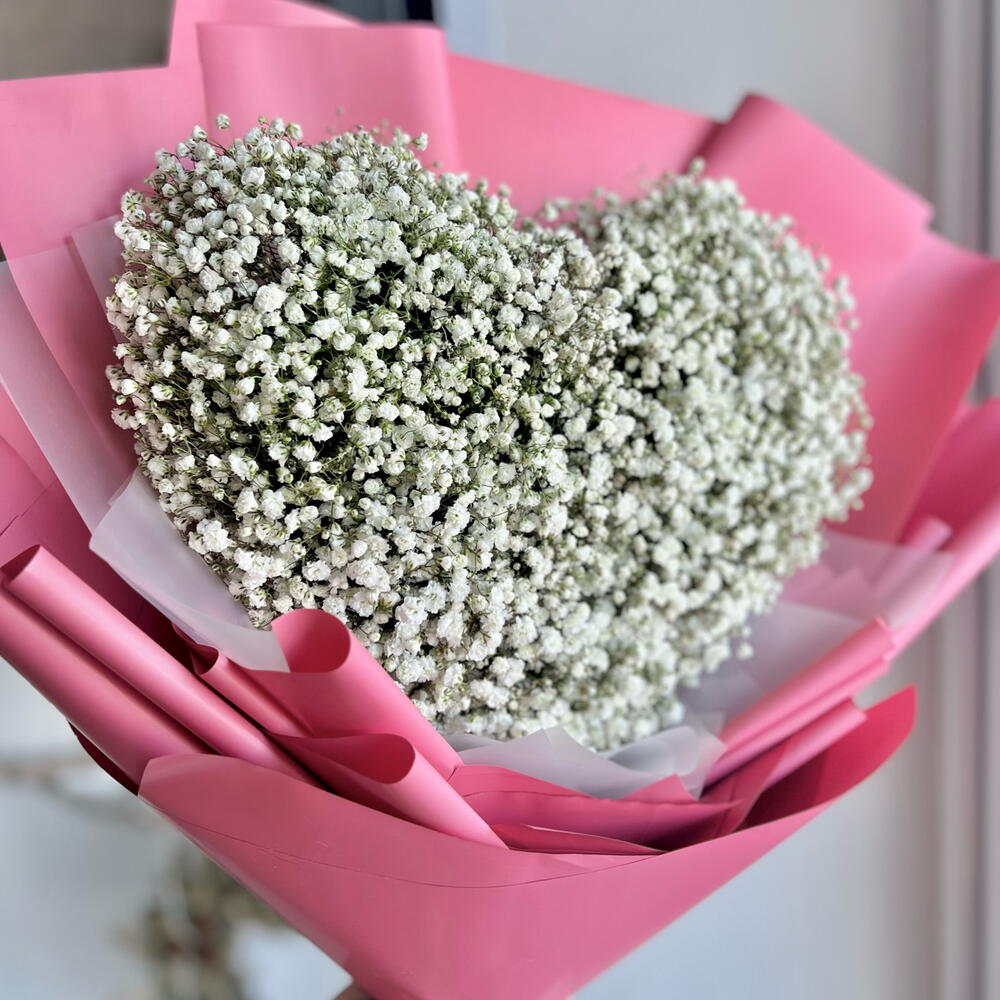 Сердце из белой гипсофилы