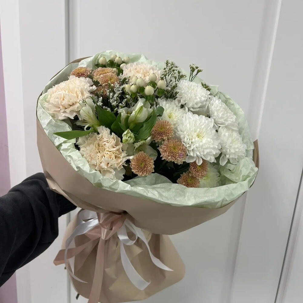 Букет в кремовых оттенках