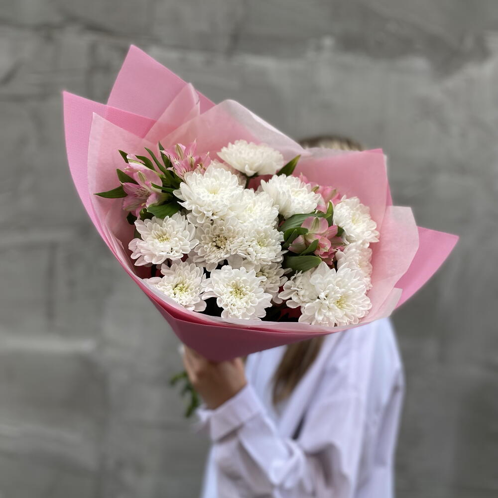 Микс букет с альстромериями