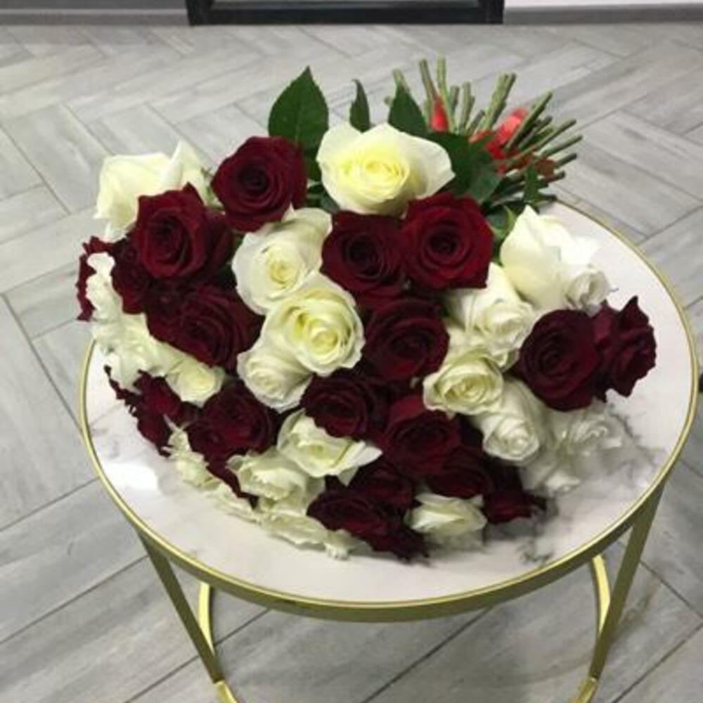 51 роза