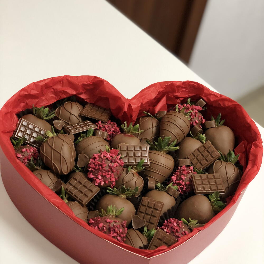 Клубника в шоколаде «сердце»